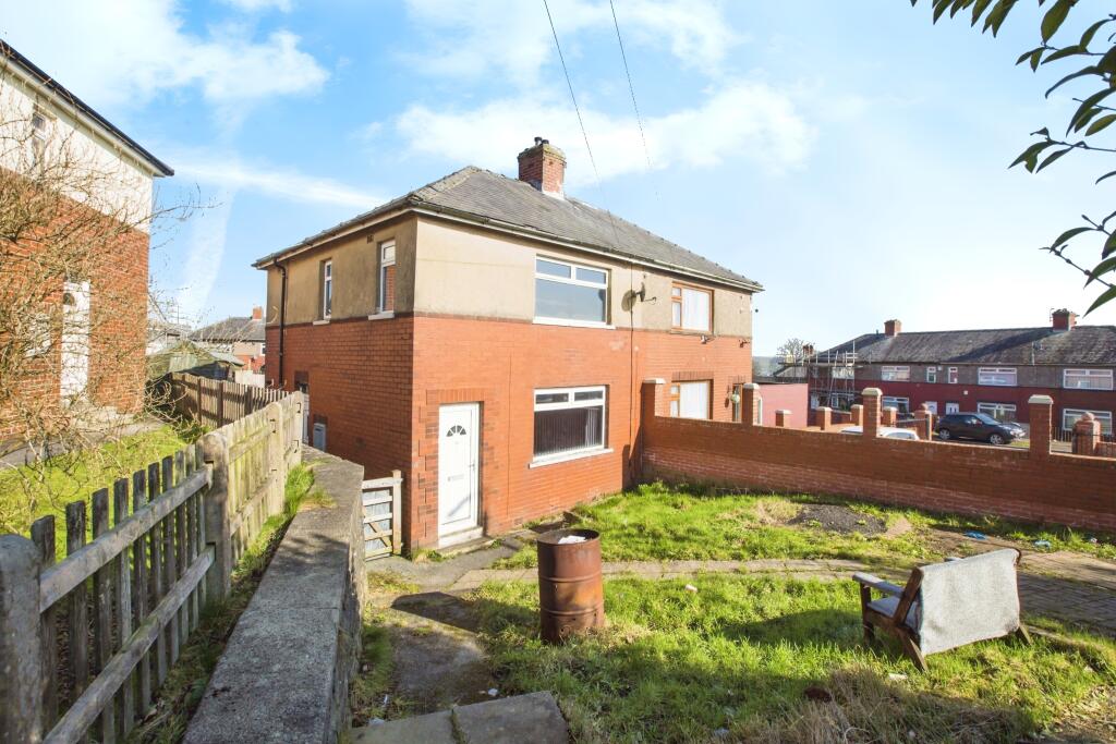 2 bedroom semidetached house for sale in Rye Lane, Halifax, West