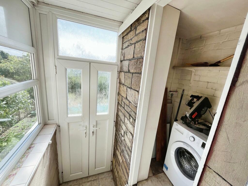 Additional property image - Belmont Gardens, Low Moor, Bradford, West Yorkshire, BD12
