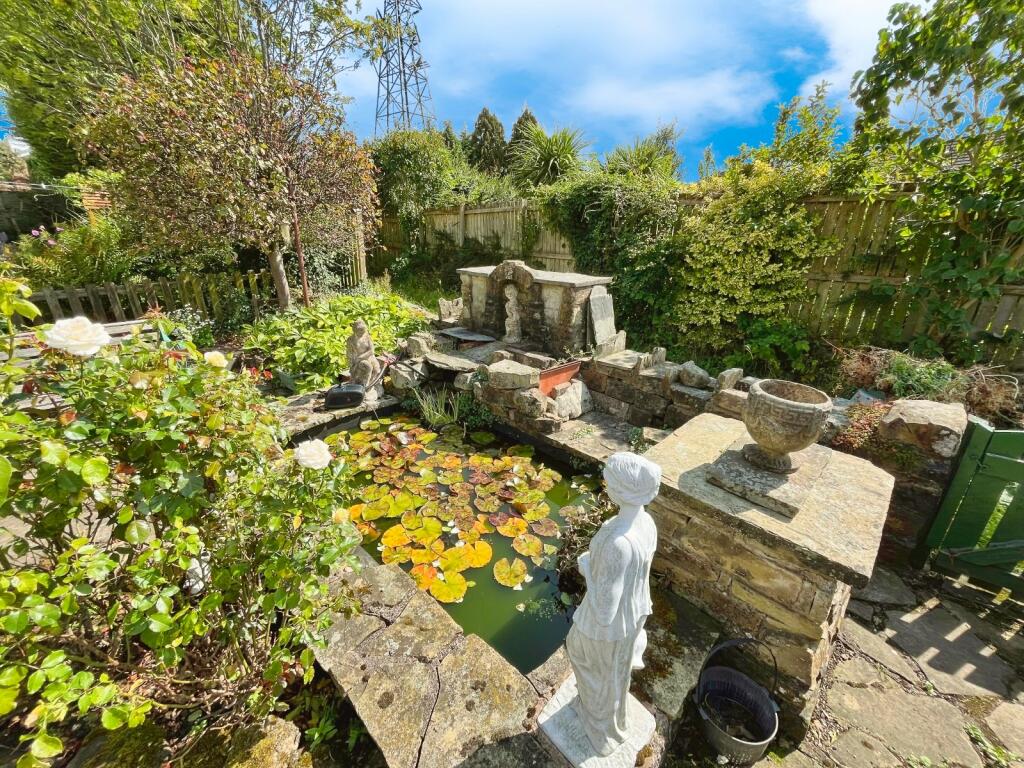 Additional property image - Belmont Gardens, Low Moor, Bradford, West Yorkshire, BD12