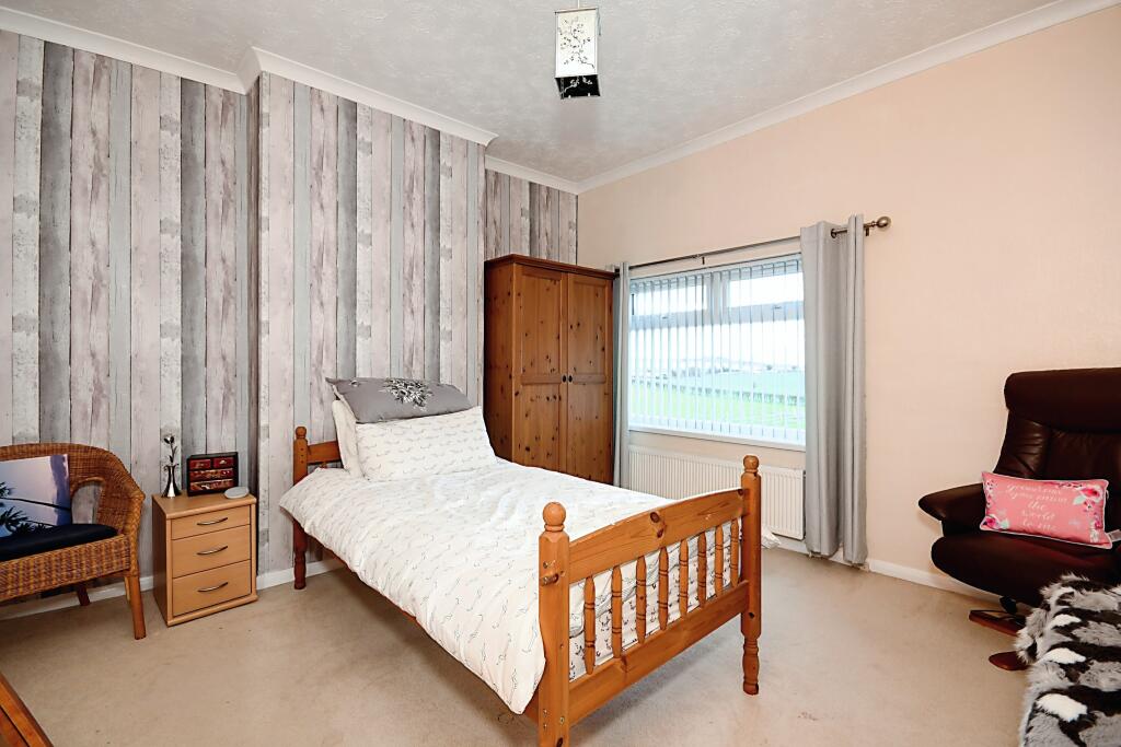 4 bedroom semidetached house for sale in Hollin Hill Road, Clowne