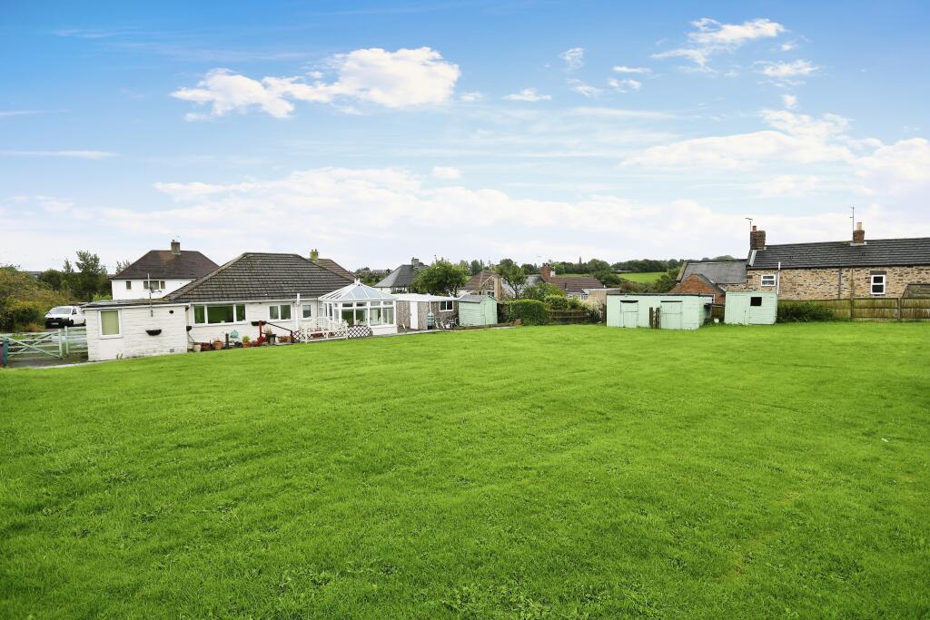 2 bedroom bungalow for sale in Newmarket Lane, Clay Cross, Chesterfield