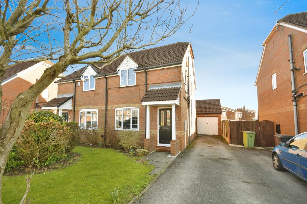 3 bedroom semidetached house for sale in Horsehead Lane, Bolsover