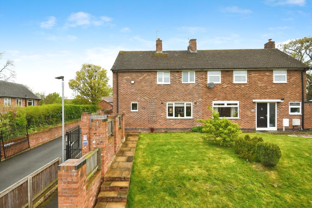 2 bedroom semidetached house for sale in Keswick Drive, Chesterfield, Derbyshire, S41