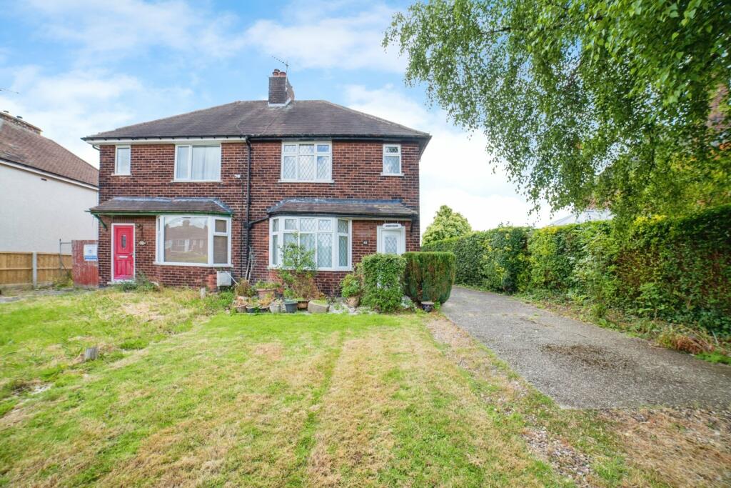 3 bedroom semidetached house for sale in Rectory Road, Duckmanton