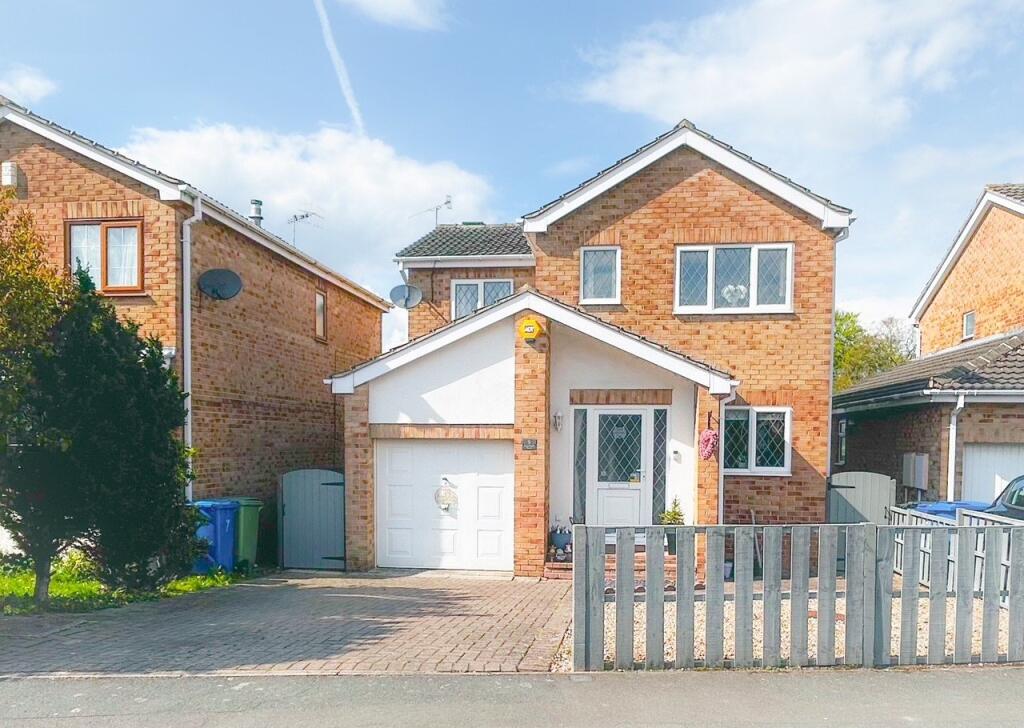 Main image of property: Cranleigh Road, Woodthorpe, Mastin Moor, Chesterfield, S43