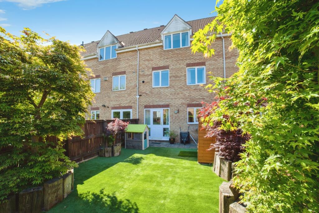 Main image of property: Foyers Way, Chesterfield, Derbyshire, S41