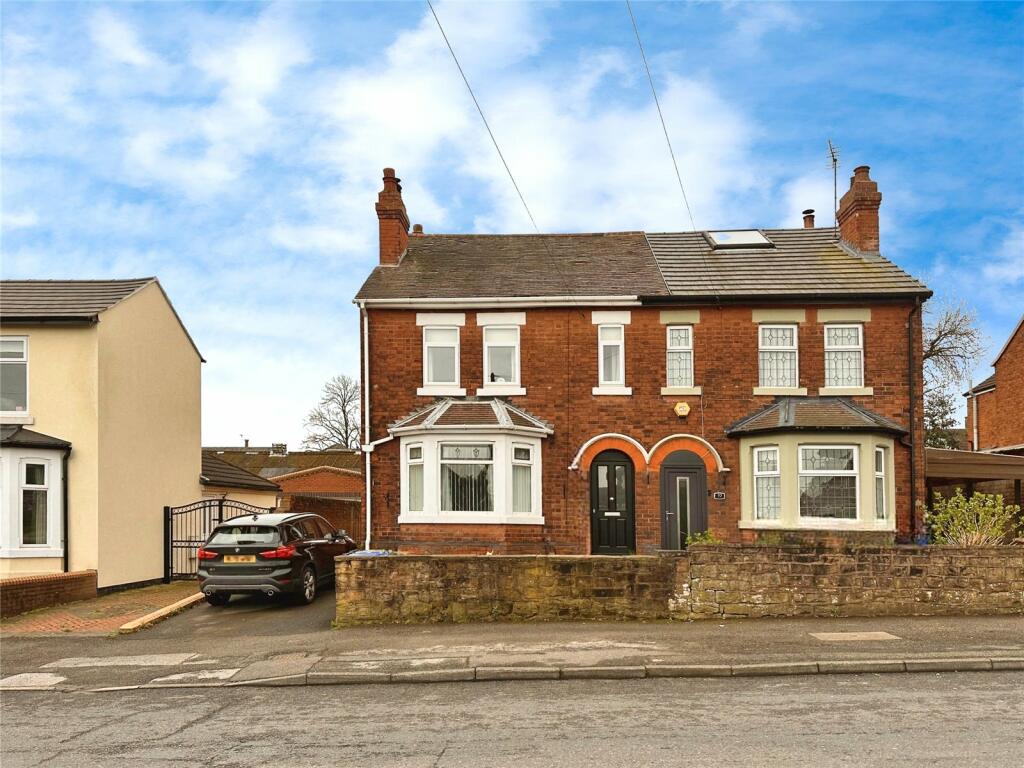 3 bedroom semidetached house for sale in Sheepbridge Lane, Mansfield, Nottinghamshire, NG18