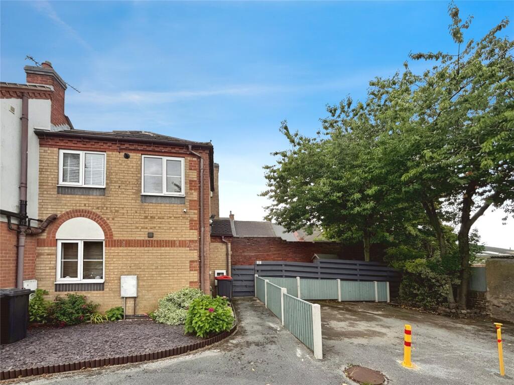 Main image of property: Stonemasons Mews, Kirkby-in-Ashfield, Nottingham, Nottinghamshire, NG17