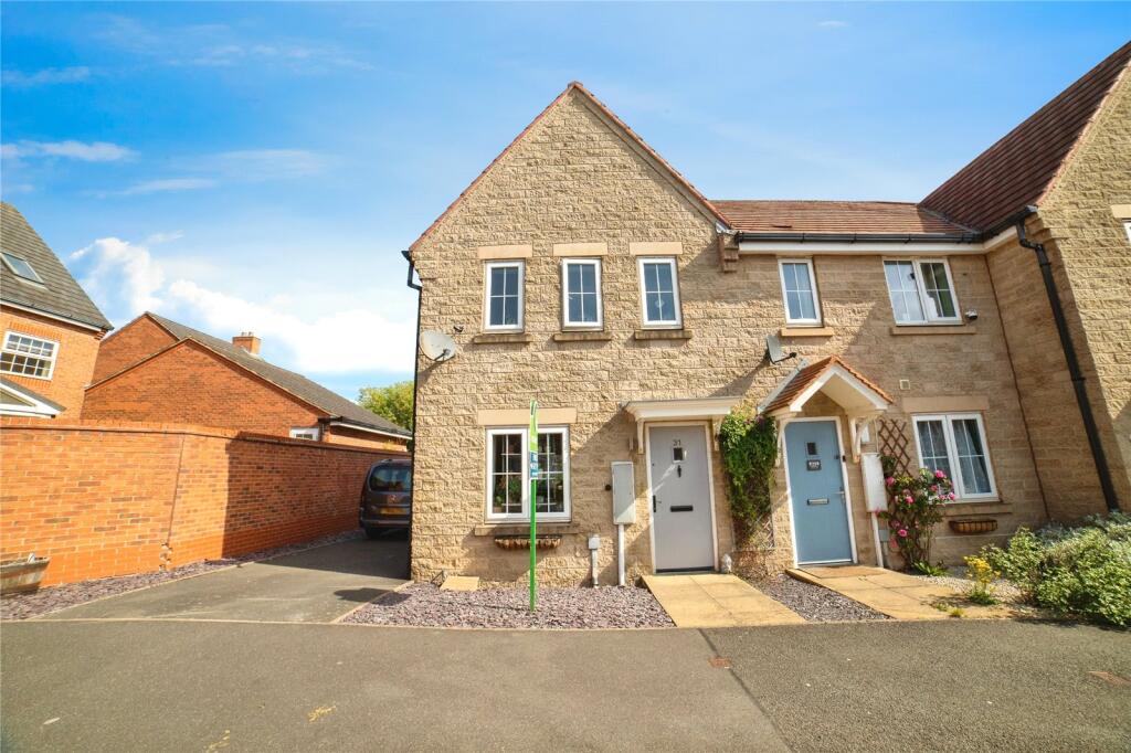 Main image of property: Linnet Way, Hucknall, Nottingham, Nottinghamshire, NG15