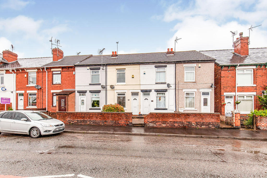 2 bedroom terraced house for sale in Victoria Road, KirkbyinAshfield