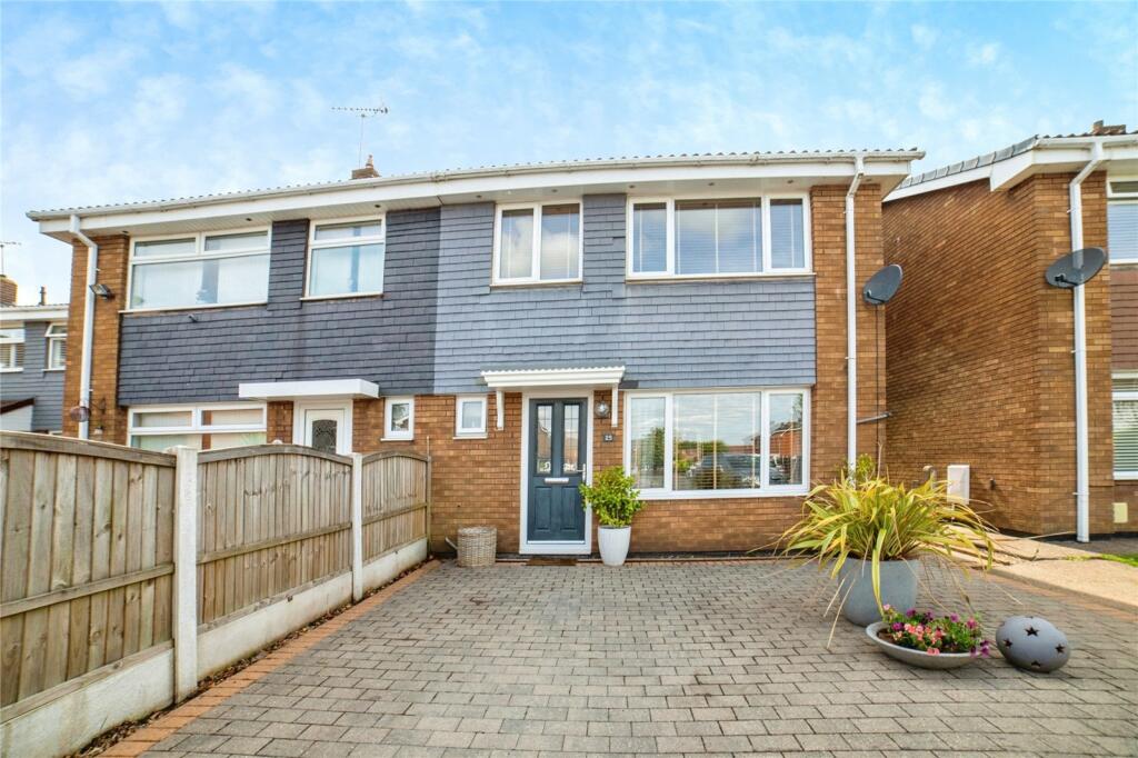 Main image of property: Minster Close, Kirkby-in-Ashfield, Nottingham, Nottinghamshire, NG17