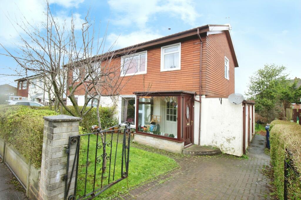 3 bedroom semidetached house for sale in Harnham Gardens, Newcastle
