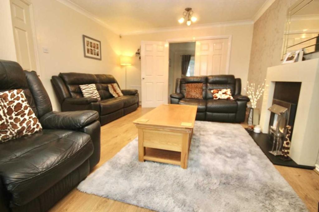 4 bedroom detached house for sale in Bluebell Way, SkeltoninCleveland