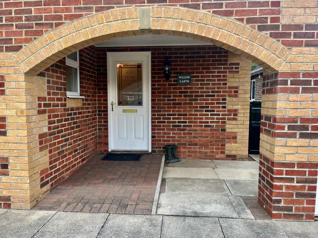 2 bedroom bungalow for sale in Kindlewood Gardens, Guisborough, North