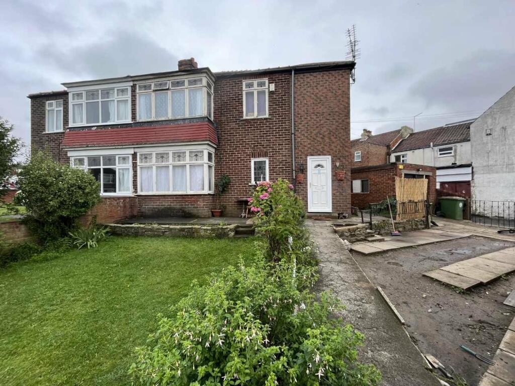 3 bedroom semidetached house for sale in Park Road, Brotton, Saltburn