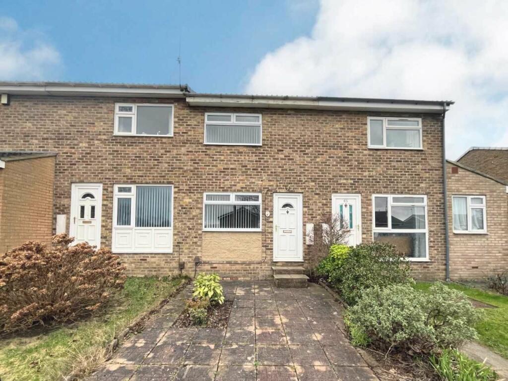 2 bedroom terraced house for sale in Aldenham Road, Guisborough, North