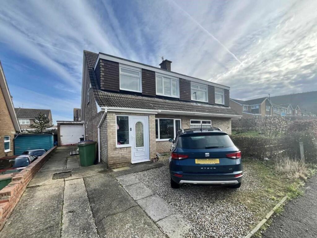 3 bedroom semidetached house for sale in Fernie Road, Guisborough