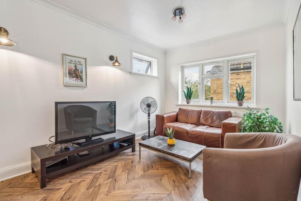 Main image of property: Queens Road, Central Watford