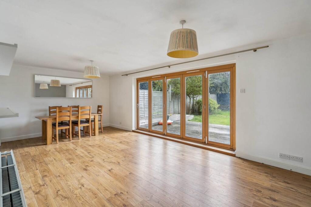 Main image of property: The Gossamers, Garston