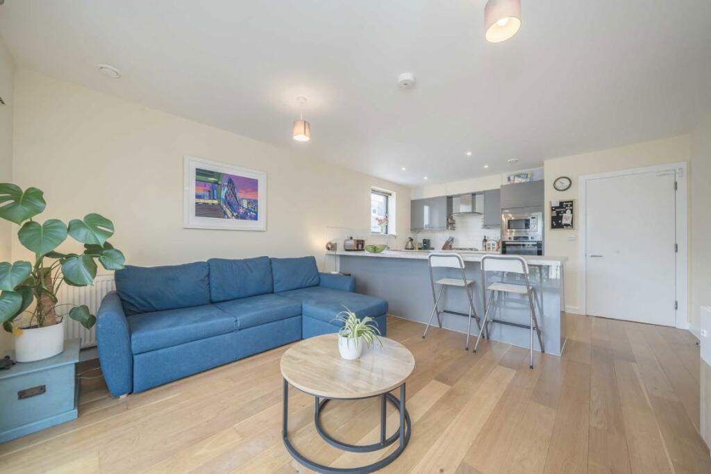 Main image of property: Gunnersbury Lane, Acton