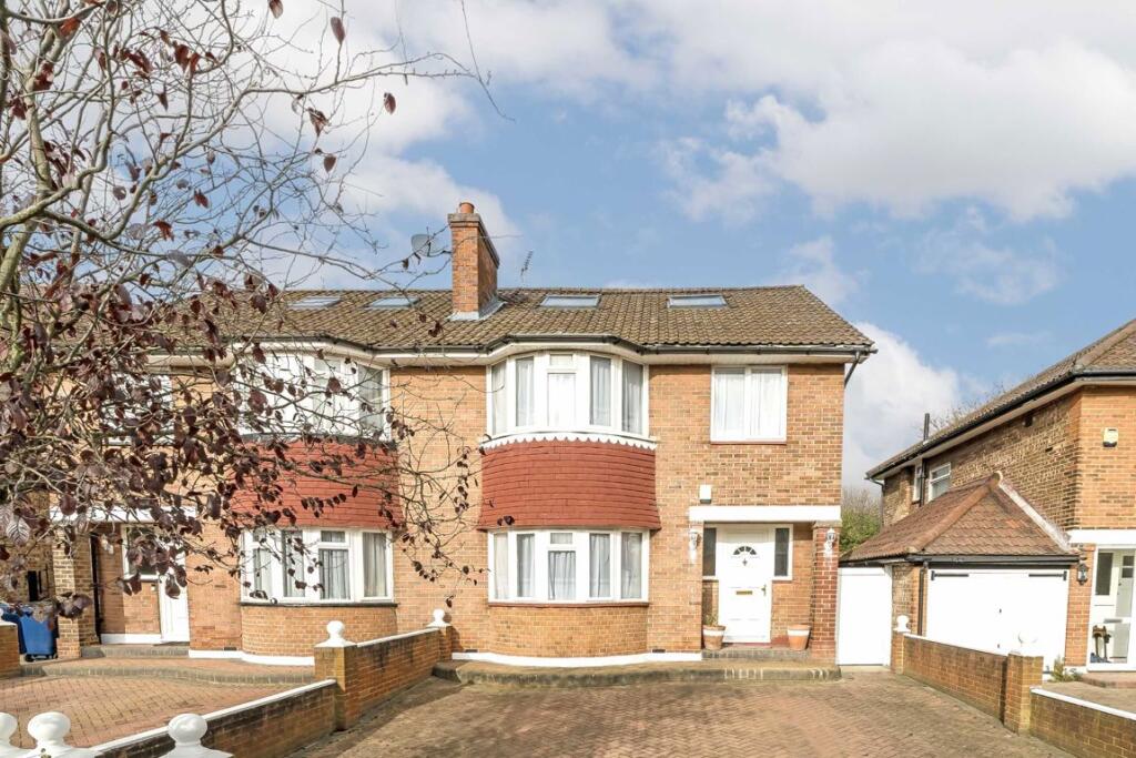 Main image of property: Vyner Road, Acton