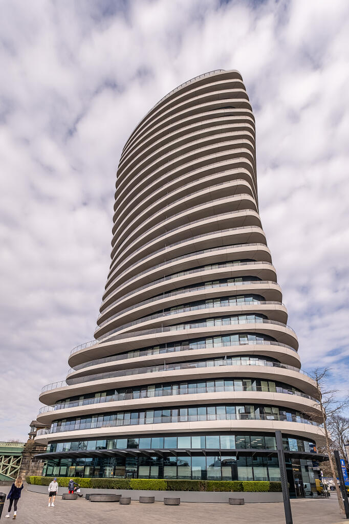 Main image of property: Lombard Road, London, SW11