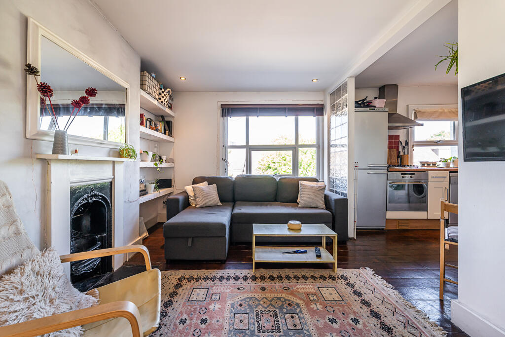 Main image of property: Falcon Road, London, SW11