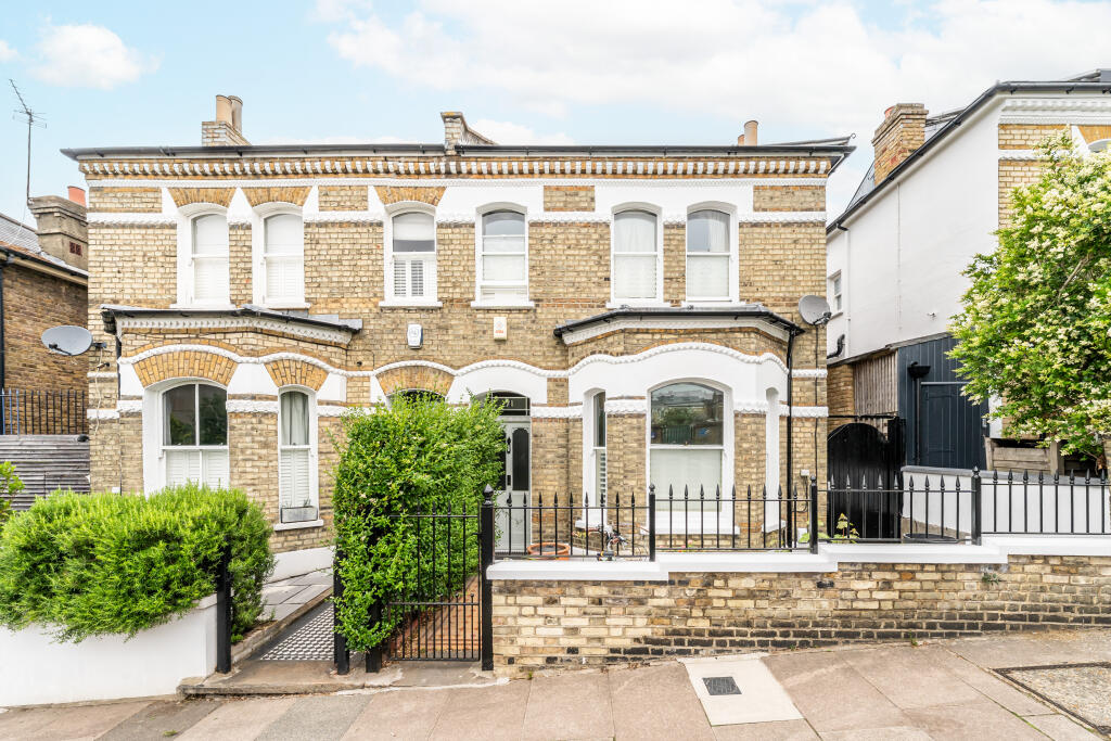 Main image of property: Wakehurst Road, LONDON, SW11