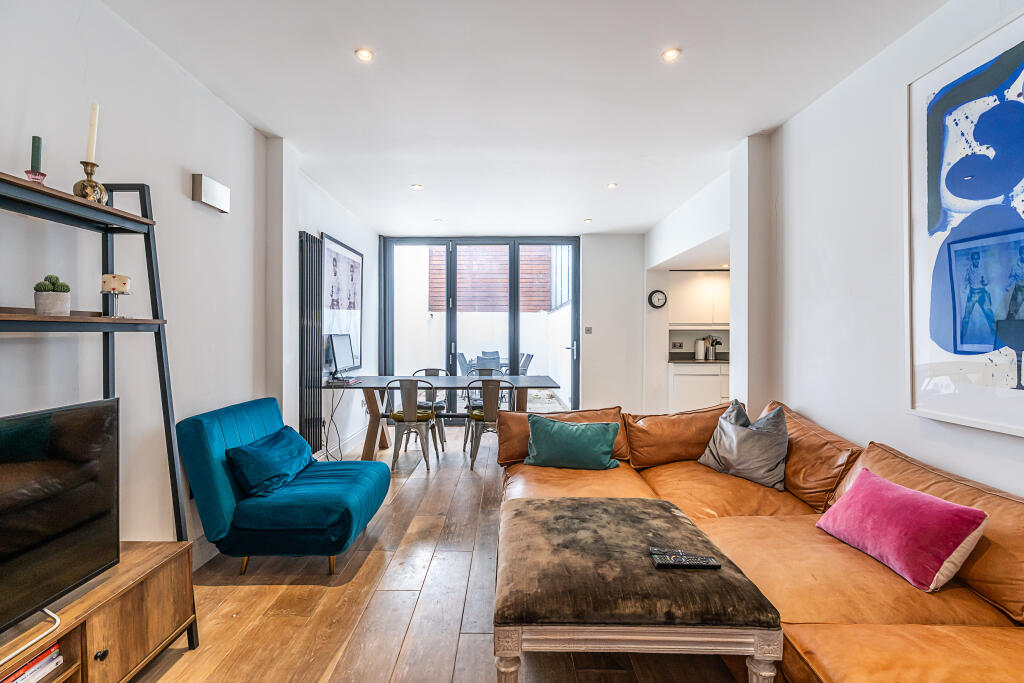 Main image of property: Spencer Road, London, SW18