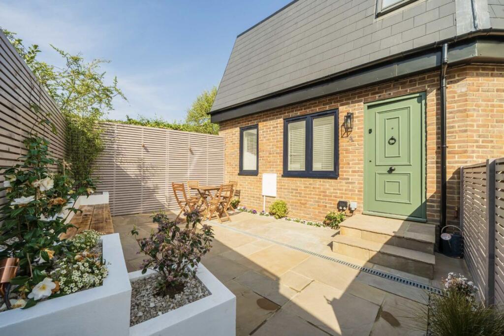Main image of property: Waldeck Road, Chiswick