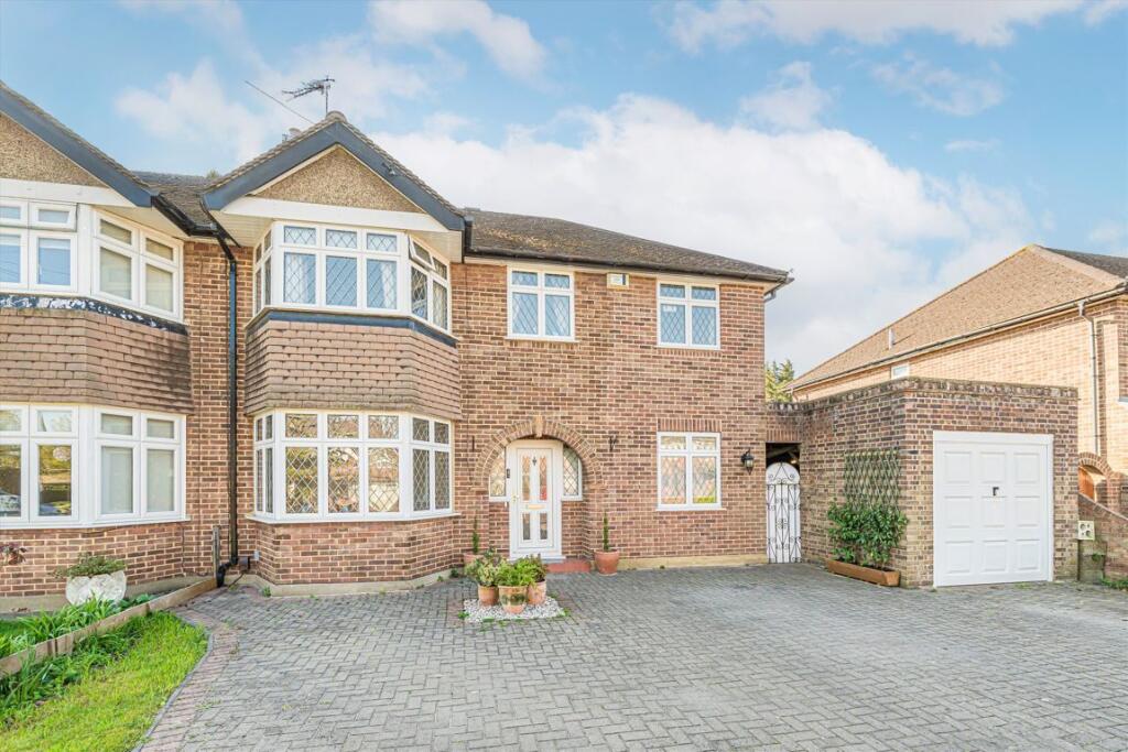 Main image of property: Queens Way, Hanworth
