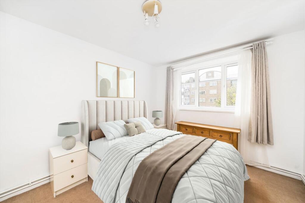 Main image of property: Tildesley Road, Putney