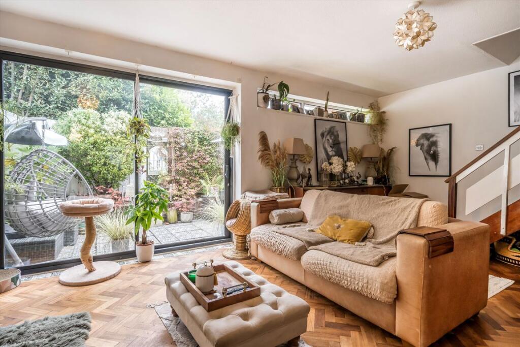 Main image of property: Breamore Close, Roehampton