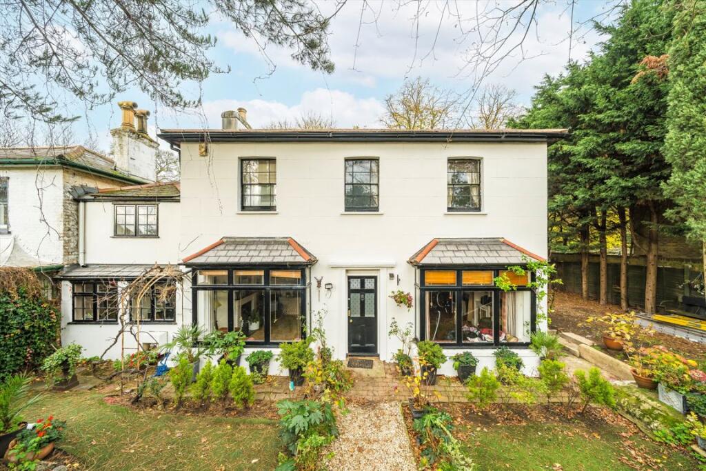 Main image of property: Roehampton Vale, Roehampton