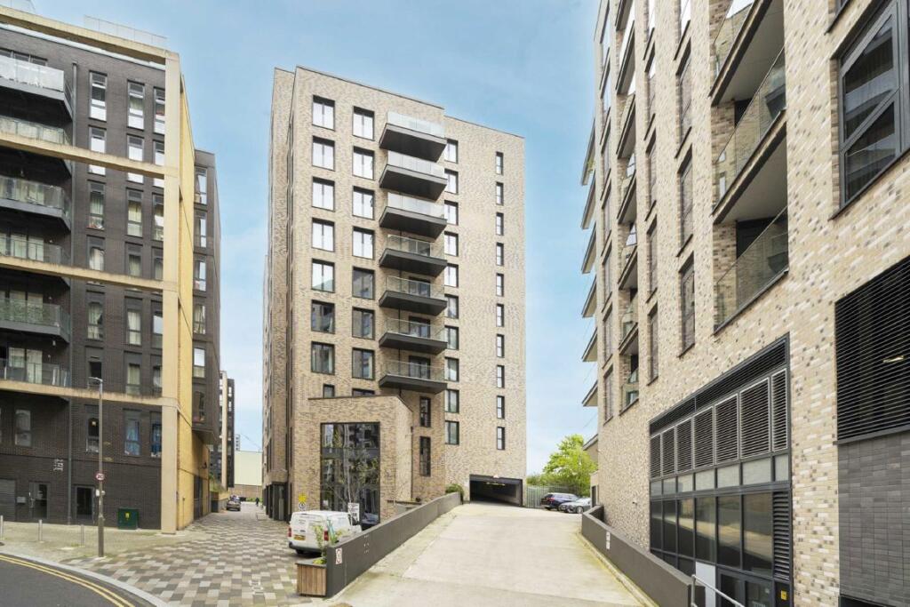 Main image of property: Creek Lane, Putney