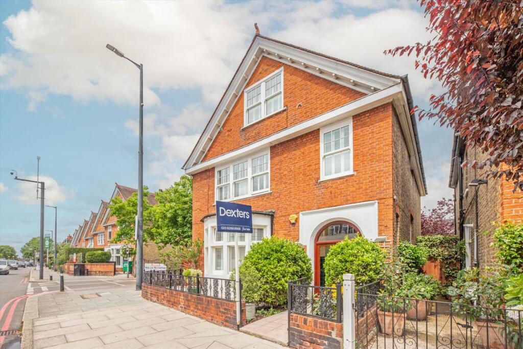 Main image of property: Upper Richmond Road West, East Sheen