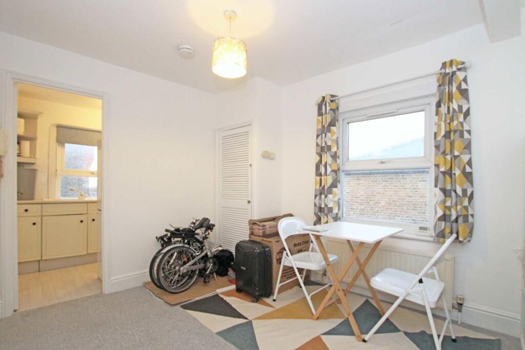 Main image of property: Sheen Road, Richmond