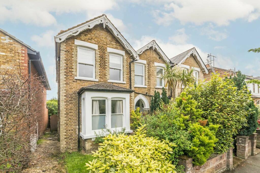 2 bedroom for sale in Ellerton Road, Surbiton, KT6