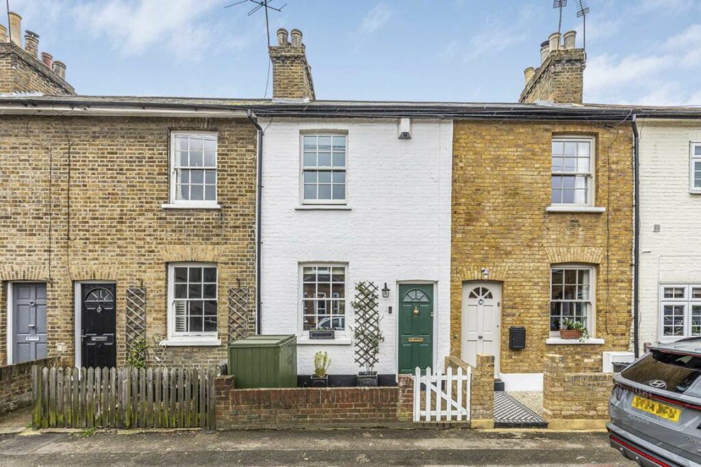 2 bedroom terraced house for sale in May Road, Twickenham, TW2