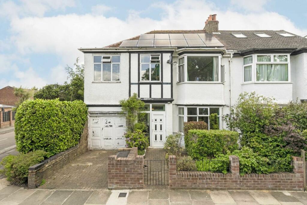 5 bedroom semidetached house for sale in Fifth Cross Road, Twickenham, TW2