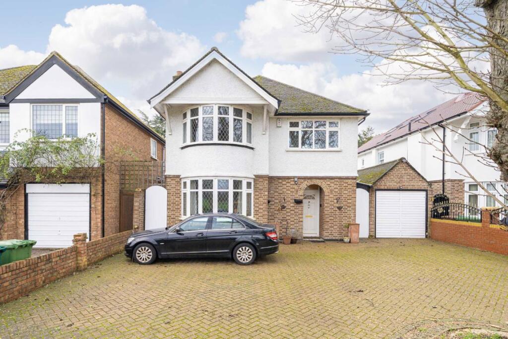 Main image of property: The Avenue, Sunbury-On-Thames