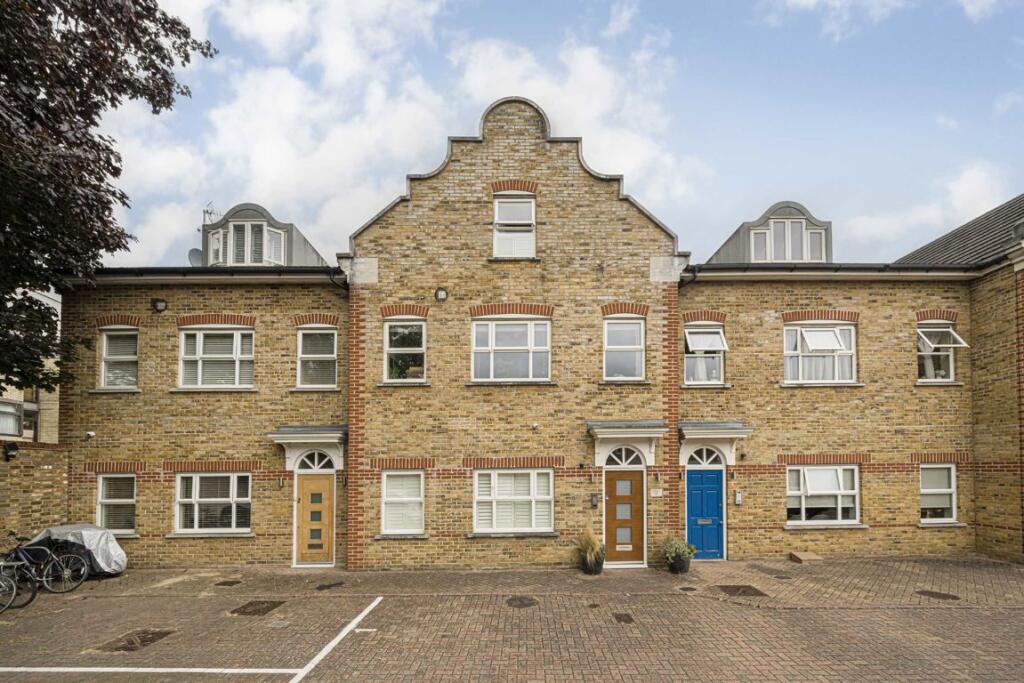 Main image of property: High Street, Hampton Hill