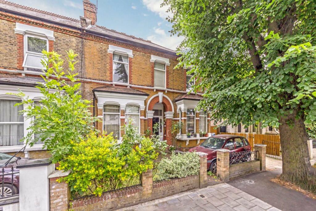 5 bedroom semidetached house for sale in St. Stephens Road, Hounslow, TW3
