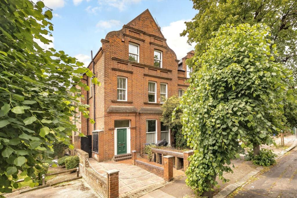 Main image of property: Avenue Gardens, London