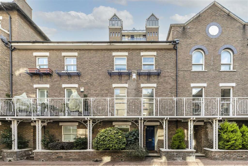 Main image of property: Cinnamon Row, Battersea