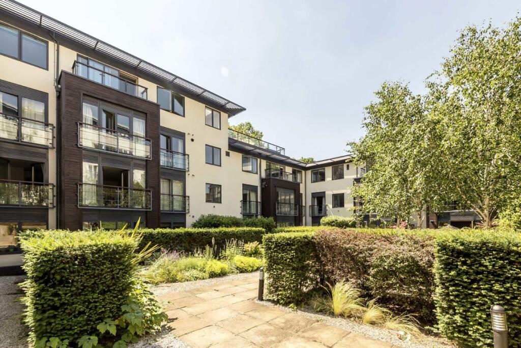 Main image of property: Houghton Square, Clapham