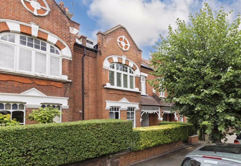 4 bedroom flat for rent in Merton Hall Road, Wimbledon, SW19
