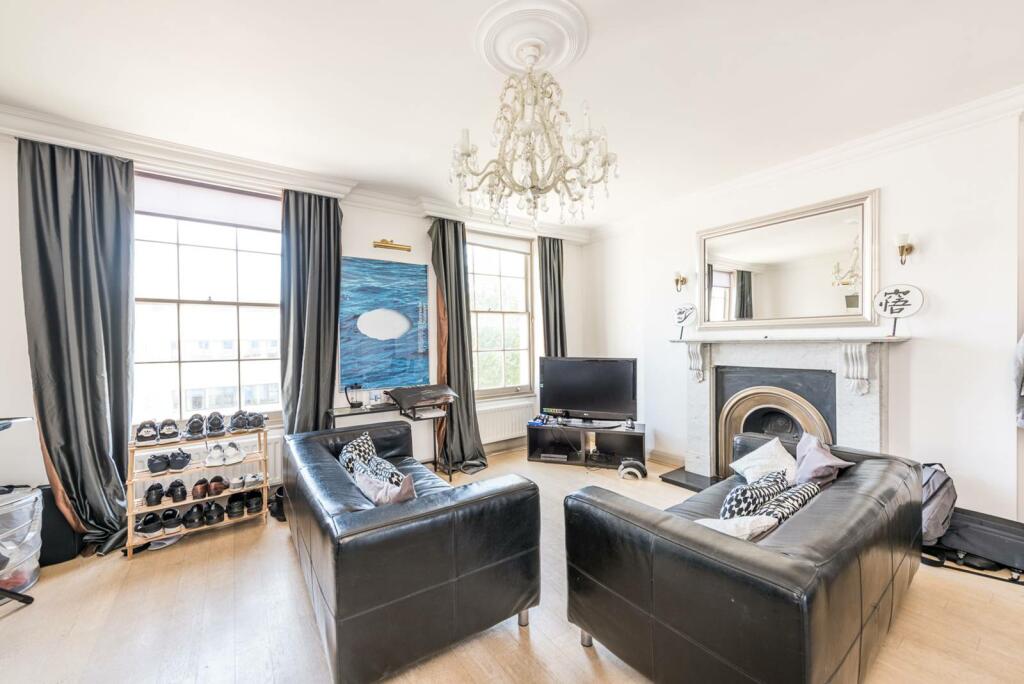 3 bedroom flat for rent in Claverton Street, Pimlico, London, SW1V