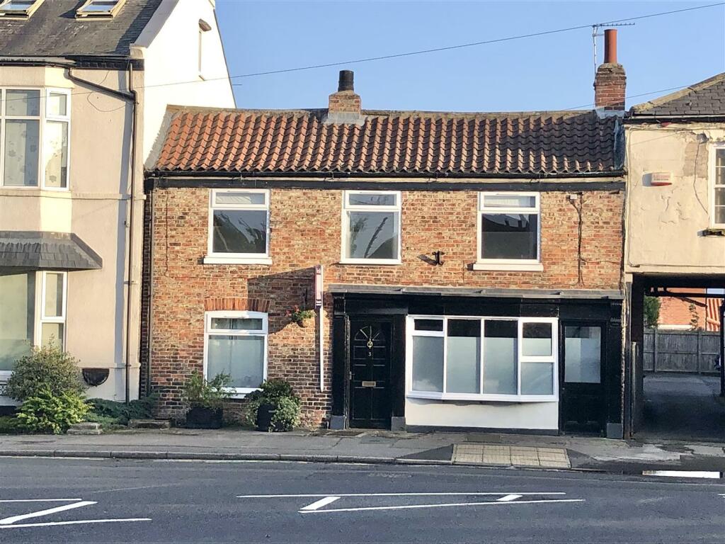 4 bedroom terraced house for sale in 3, York Street, Dunnington, York