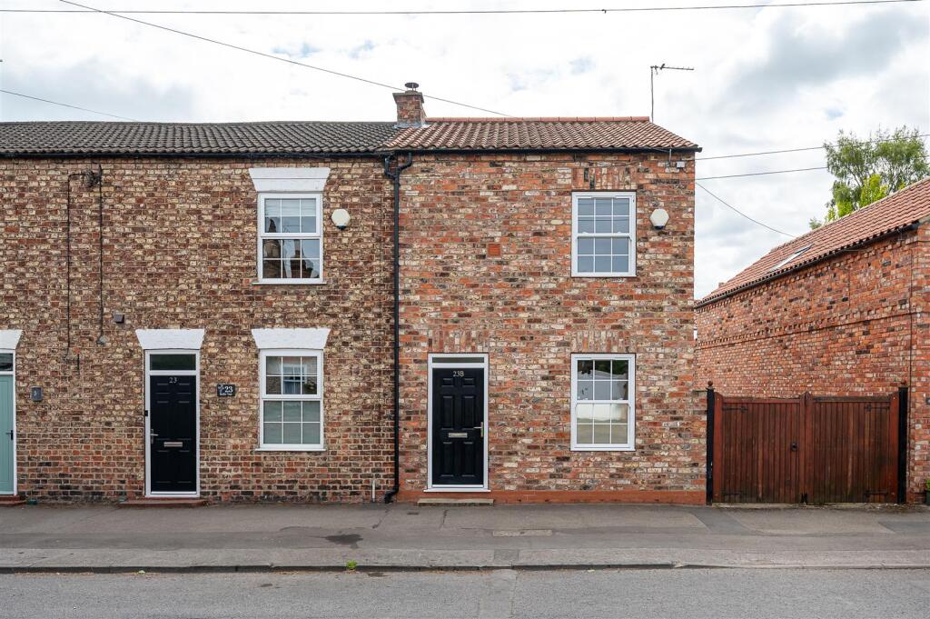 Main image of property: Dunnington, York, YO19 5PN